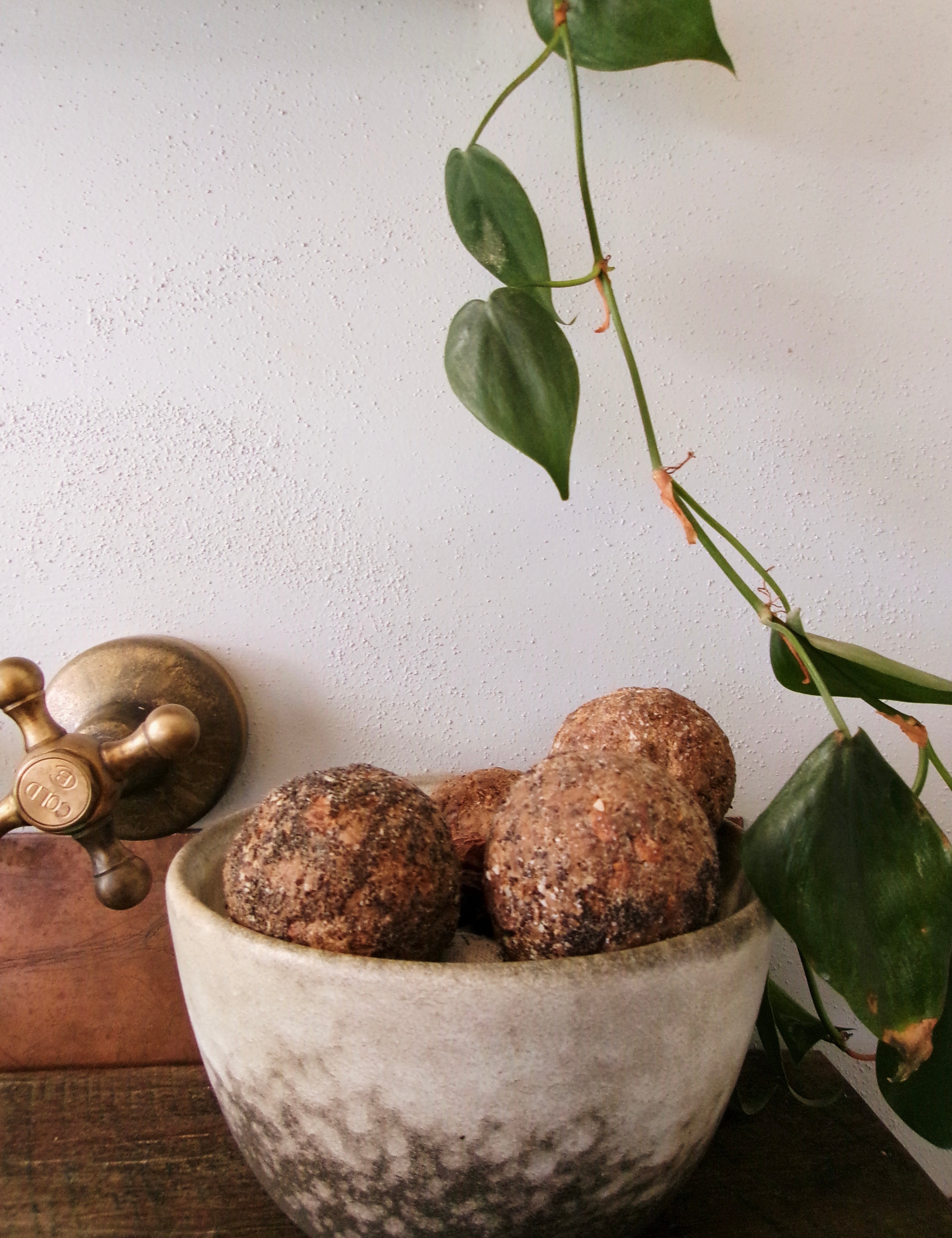 Raw Lather - Exfoliating Soap Balls